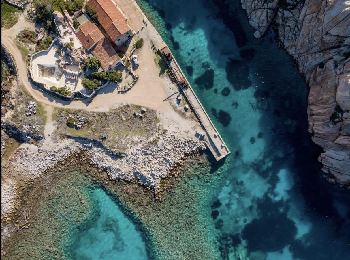 Residence Cala Francese - Case Sul Mare La Maddalena  Buitenkant foto