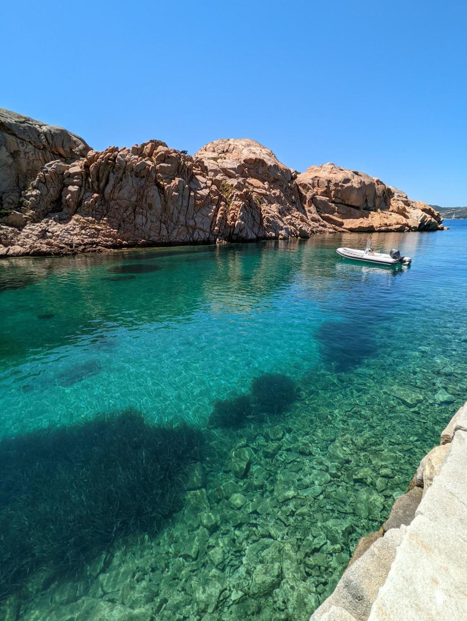 Residence Cala Francese - Case Sul Mare La Maddalena  Buitenkant foto